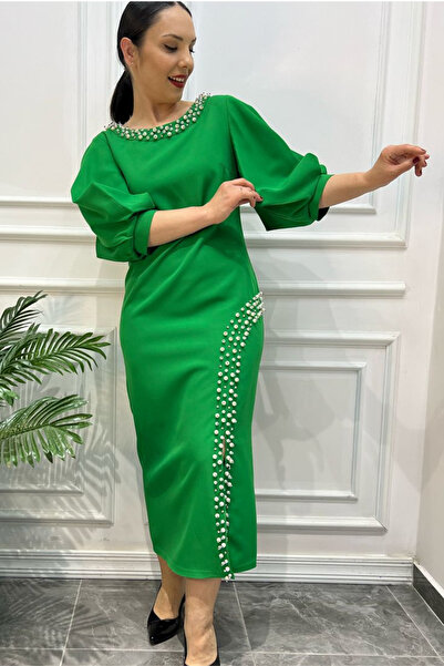 İthal Büyük Beden Yaka Ve Yırtmaç İncili Elbise