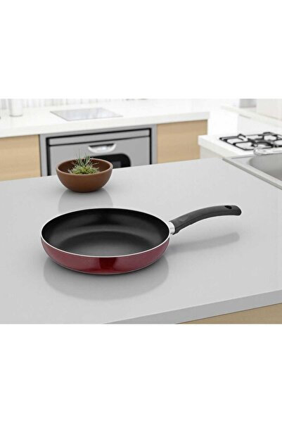 ÇEÇEN HOME Red Teflon Pan Frying Pan (32 cm)
