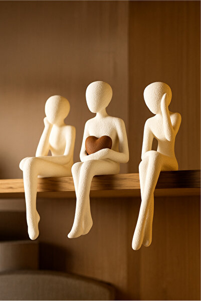 Lovalio 3’lü Oturan Figür Biblo Seti – Kalpli Modern Minimal Dekoratif Obje 12Cm 3D