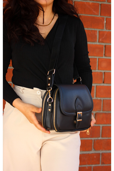 millamoda Kadın Kapaklı Çok Bölmeli Çarpraz Omuz Askılı Çanta