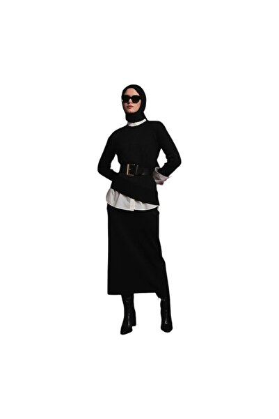 Armine طقم تنورة بقصة غير متماثلة وتفاصيل خطية 25YTD6119