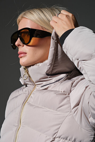 Maule Γυναικείο παλτό με αποσπώμενη κουκούλα, υδατοαπωθητικό ύφασμα, γεμάτο με ίνες, τσέπες με φερμουάρ @Milan