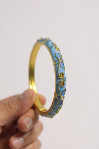 KANİNCHEN Renki Mimeli Flower Patterned Handcuff Bracelet Gift Bracelet