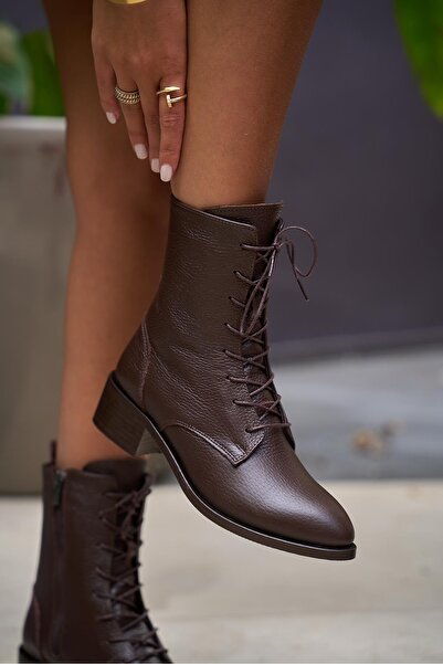 kalyoncu moda Lena Gerçek Deri Kahve Renkli Bağcıklı Kadın Bot