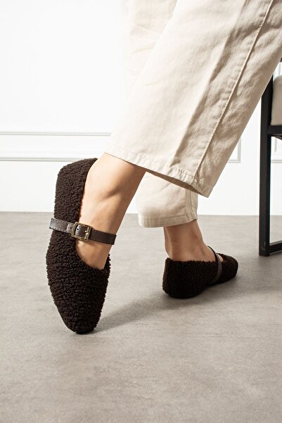 FUGA MODA Luma Brown Belted Gold Buckle Towel Textured Lightweight Home Slippers