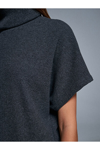 Dilvin 32239 Asymmetrical Cut High Neck Top-Anthracite