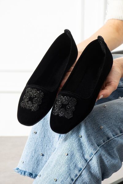 FUGA MODA Talia Black Buckled Velvet Textured Elegant Engagement Dowry Bag Guest House Bag