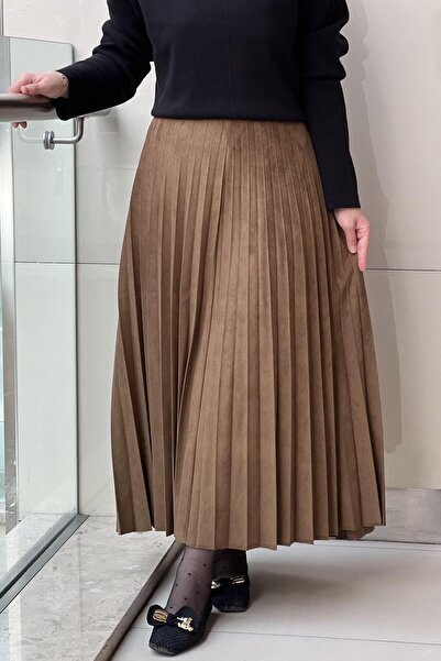 Ceremony Thin Pleated Suede Skirt