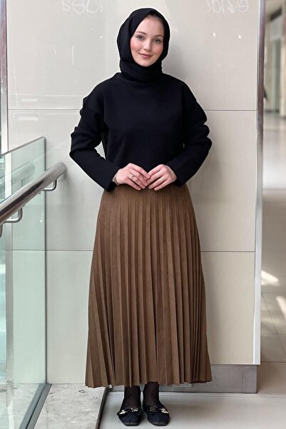 Ceremony Thin Pleated Suede Skirt