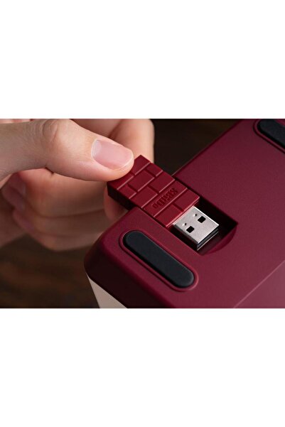8Bitdo Retro 18 Fami Edition Kablosuz Mekanik Numpad, Hesap Makinesi Modu, Windows ve Android Uyumlu