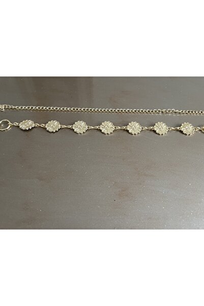 ASLIHAN KEMER حزام سلسلة الخصر بتفاصيل زهرة ذهبية