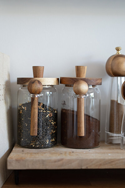 Dekorzdükkan 2'li Akasya Vakum Kapaklı ve Kaşıklı Cam Kavanoz Seti (750 ml)