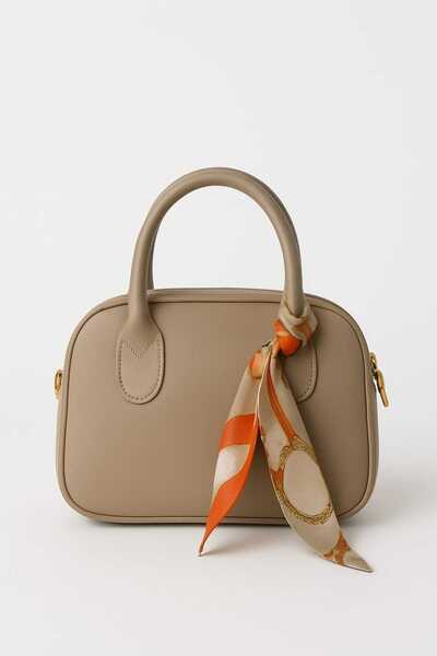 Nurembags حقيبة يد وكتف صغيرة باللون البيج من نوفا - تفاصيل ذهبية، مع إكسسوار...