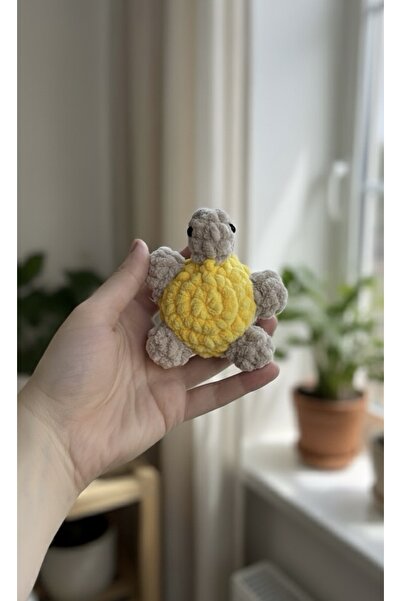 yucin سلسلة مفاتيح كاريتا محبوكة يدويًا - هدية لطيفة وإكسسوار جذاب للحقائب