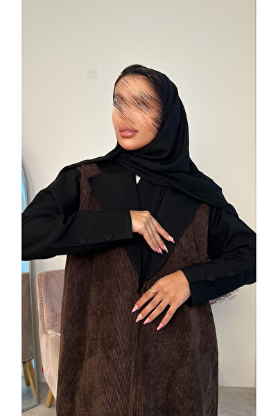 outline Brown velvet abaya with black sleeves and collar