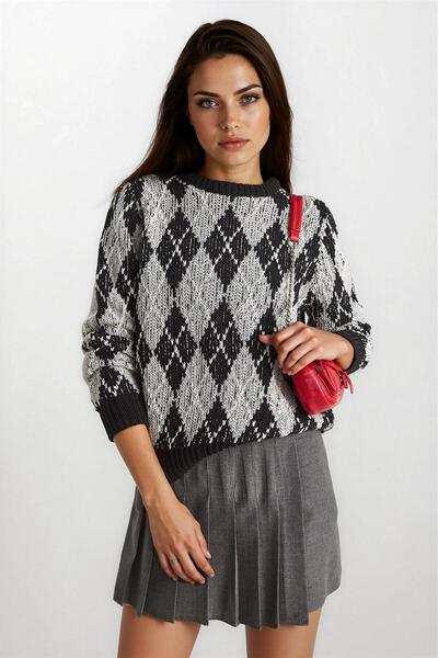 WeShaya Pulover cu mânecă lungă cu gât rotund cu model Baklava negru