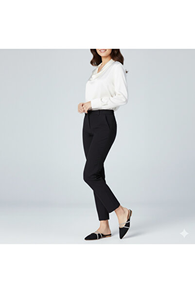 Amigo Women's Closed Toe Flat Sandal in Black