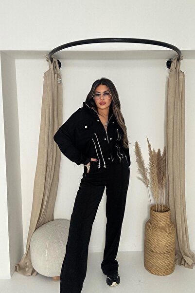 Sohotique By P طقم مودال بتفاصيل إكسسوارات باللون الأسود