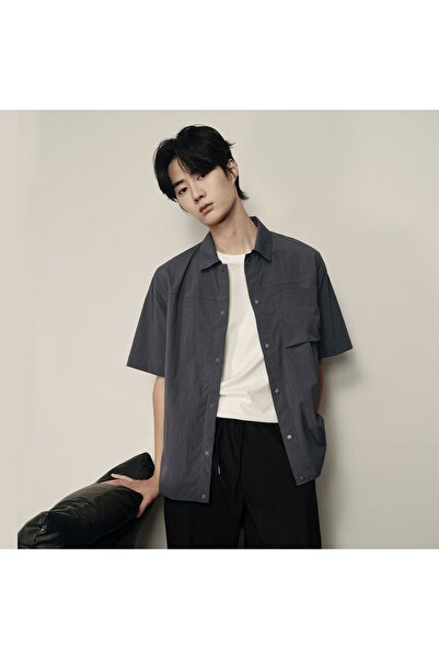 Giordano Men’s Nylon Stretch Short Sleeve Shirt – Lightweight & Water-Resistant | Korea Collection