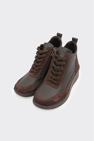 derinet Hakiki Deri Bağcıklı Fermuarlı Kadın Bot