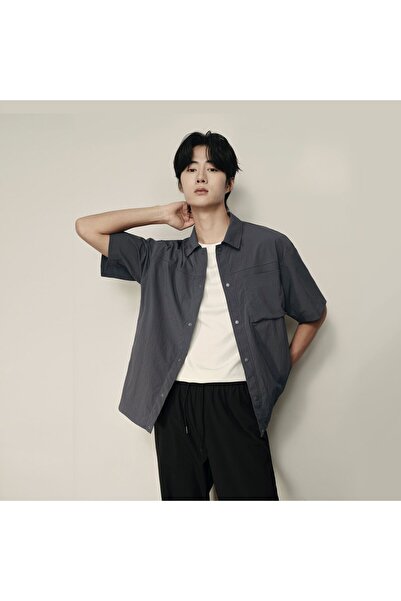 Giordano Men’s Nylon Stretch Short Sleeve Shirt – Lightweight & Water-Resistant | Korea Collection