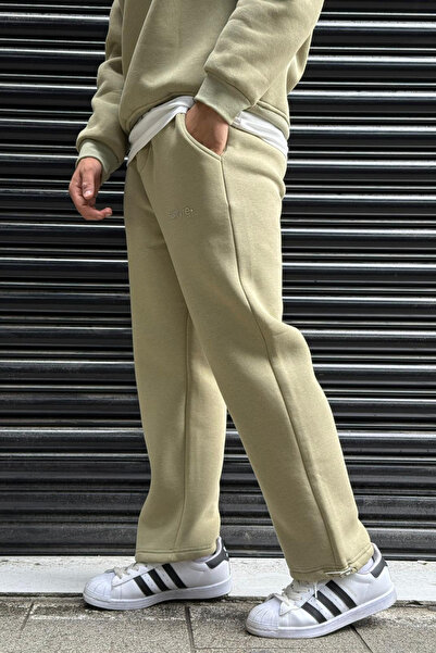 thesunfyre Men's Stand Collar 3 Thread Ribbed Zipper Detail Top and Bottom Set