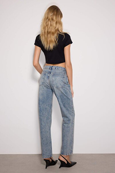 Trendyol Collection Blugi drepti lungi albaștri cu talie înaltă și aspect uzat TWOAW24JE00033