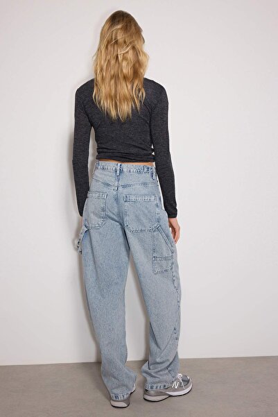 Trendyol Collection Udržitelnější světle modré volné džíny s vysokým pasem a širokými nohavicemi TWOAW24JE00308