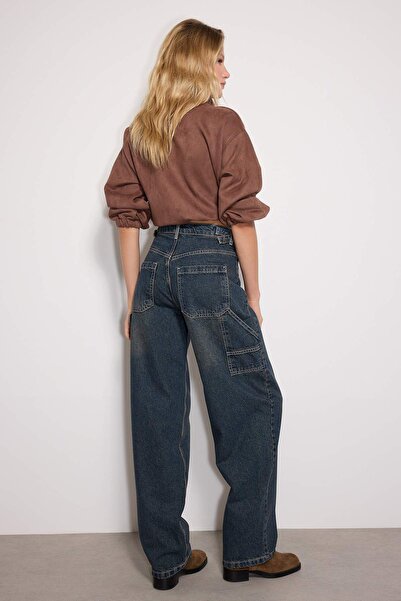 Trendyol Collection Udržitelnější tmavě modré džíny s efektem oprání, volný střih, vysoký pas, široké nohavice TWOAW24JE00308