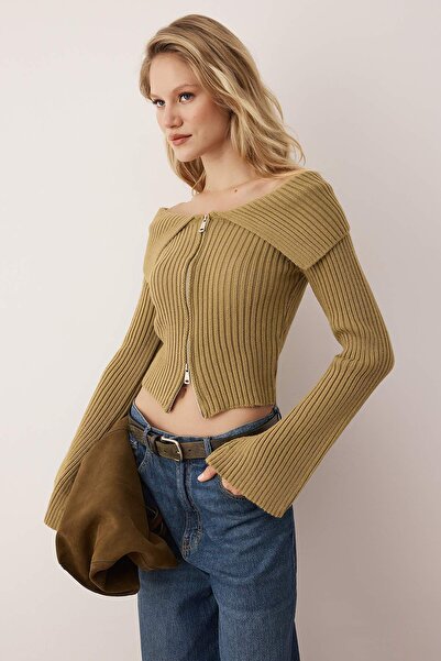 Trendyol Collection Light Khaki Turn-Down Collar Double Zipper Knitwear Cardigan Twoaw26Hi00282