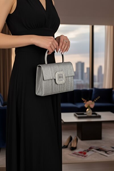 Classbag Γυναικεία βραδινή τσάντα με πέτρινη πόρπη, ασημί, λαμπερή, με λουράκ...