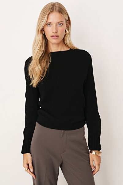 armonika Women's Black Bat Sleeve Soft Knitwear Sweater ARM-22Y012017