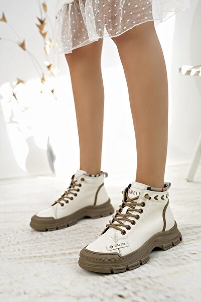 GAMELU Fade Beige Lace-Up Winter Women's Boots