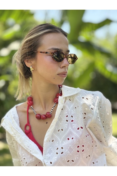 LYRA OFFİCİAL ZR قلادة من الخرز الكرزي باللون الأحمر والأسود والأبيض