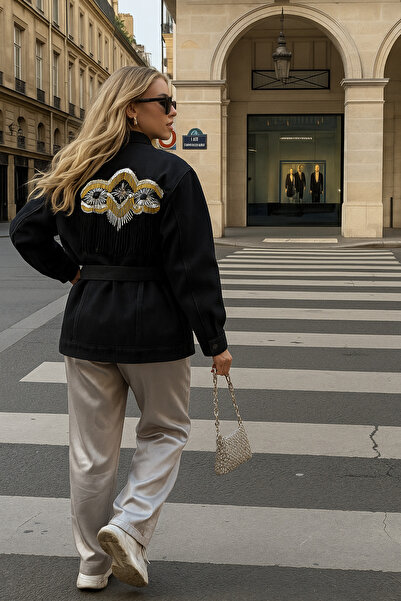 GZ Design سترة نسائية من الجينز الأسود مزينة بشراشيب وأحجار الظهر STP