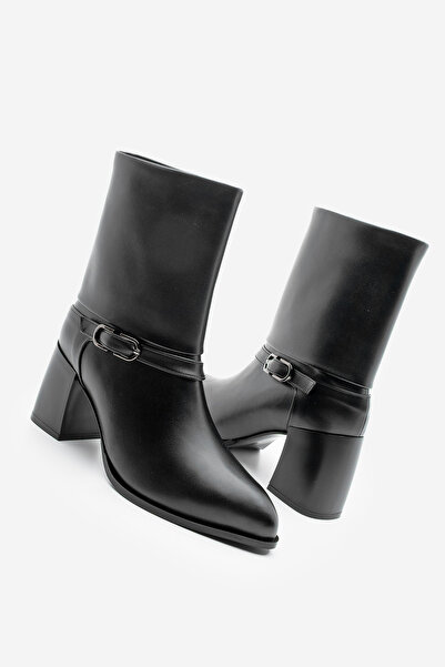 Marjin Women's Pointed Toe Belt Detailed Thick Heeled Boots Taluva Black