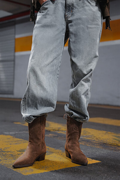 Marjin Kadın Sivri Burun Kovboy Dikiş Detaylı Western Bot Voleta Kahve Süet