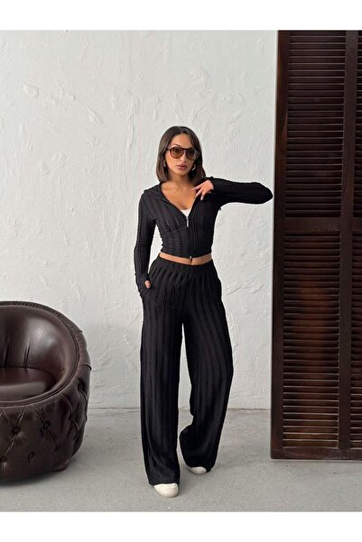 Jeevee Parmak Geçmeli Kapüşonlu Crop Hırka & Geniş Paça Pantolon Dokulu Takım