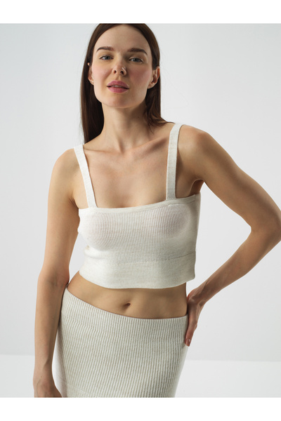 Xint Kadın Ekru Doğal Yün Dokulu Slim Fit Crop