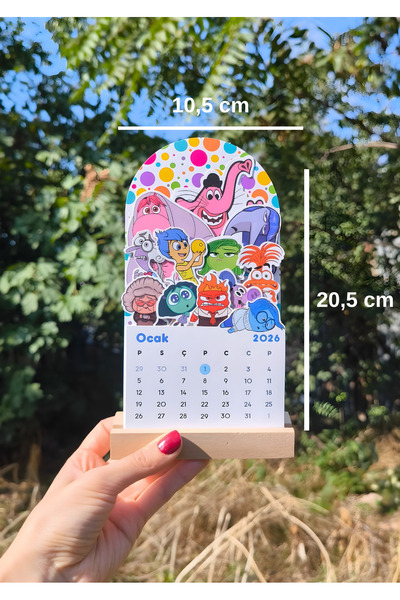 Miko Miko Şeyler 2026 Ters Yüz Animasyon Filmi Ahşap Standlı Masa Takvimi