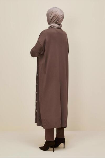 Alvina DÜĞMELİ TRİKO HIRKA 45893