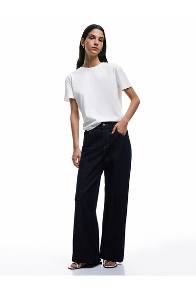 Koton Βαμβακερό μπλουζάκι με κοντό μανίκι με λαιμόκοψη