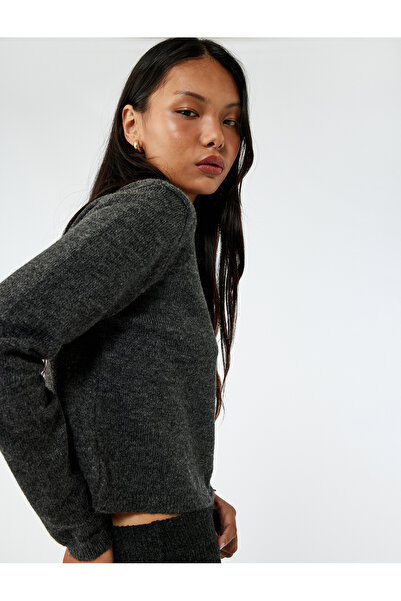 Koton سترة تريكو بأكمام طويلة وياقة دائرية وأزرار