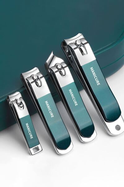 Chavin Plastik Çantalı 23 Parça Çelik Manikür Tırnak Makası ve Cilt Bakımı Seti cin810y