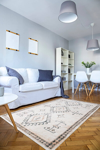 ARTLOOP Fuga Yumuşak Dokulu Beyaz Vintage Desenli Halı KA 21