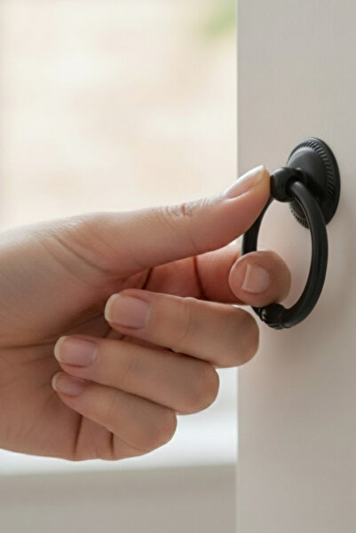 MegaVitrin Nobel Ring Pendulum Furniture Handle - Single Screw - 60 mm Black Cabinet and Drawer Handle