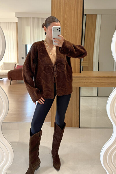 Le Savu سترة نسائية من الشيلسي برباط ولون بني ناعم