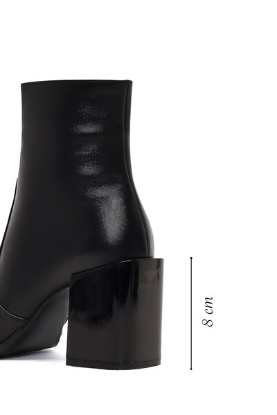 Derimod Kadın Siyah Fermuarlı Kalın Topuklu Deri Bot 25WFD130518