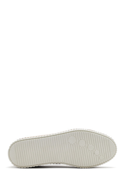 Derimod Kadın Bej Bağcıklı Kalın Tabanlı Süet Deri Sneaker 25SFD501810