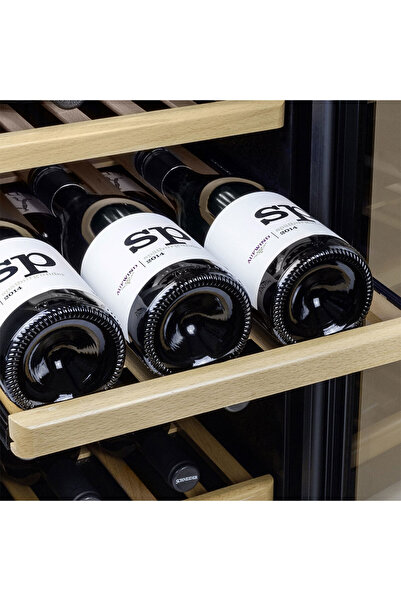 Caso Wine Comfort 24 Black Şarap Dolabı